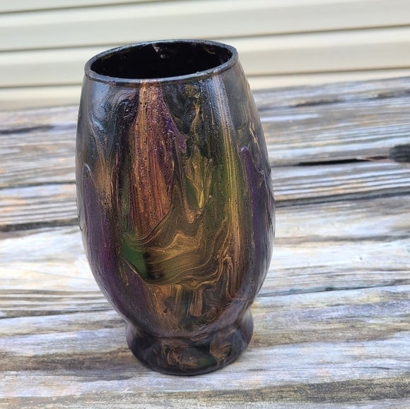 ACCENT Vase - Home Decor Acrylic Pour Vase - Picture 4 of 4